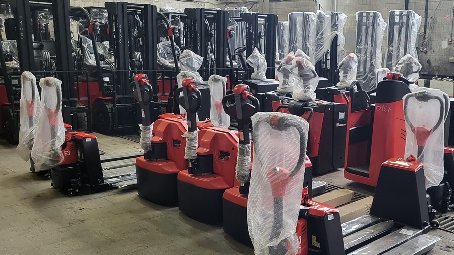 Тест-драйв складской техники на нашем складе в Невинномысске